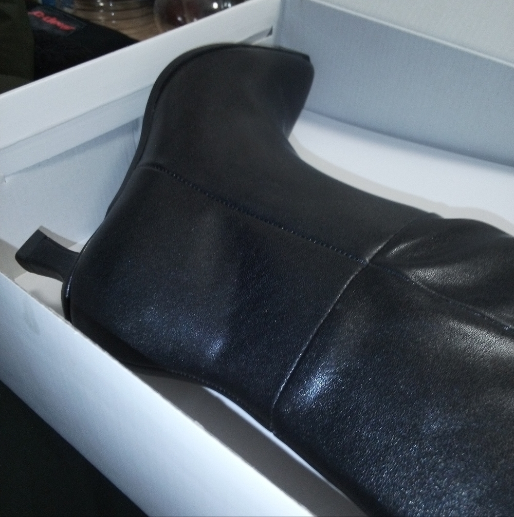 Sleek Black Leather Boots